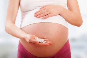 Phụ nữ mang thai nên tham khảo ý kiến bác sĩ khi sử dụng Metronidazol 
