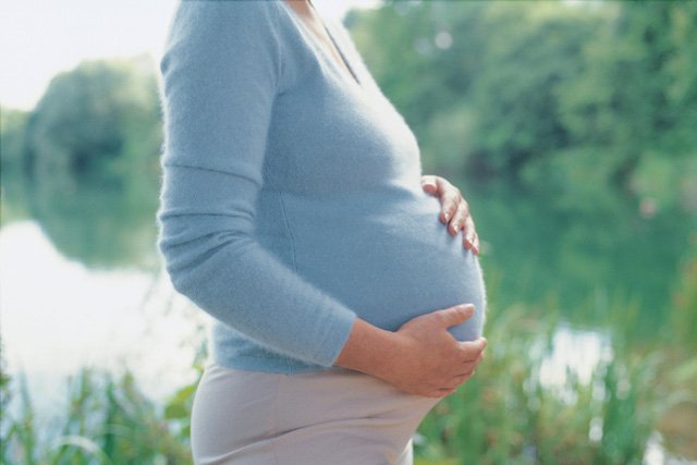 Mang thai ở tuổi tiền mãn kinh có nguy hiểm không